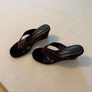 Women's High Heel Flip Flops Summer Fashion Casual Toe Post <b>Platform</b> <b>Wedge</b> <b>Sandals</b> for Outdoor Wear - Product Image 2