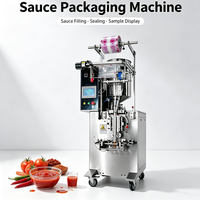 Machine verticale de remplissage, scellage, distribution par piston, déroulement de stock, formage de sachets pour liquides épais, collage et terminaison de pochettes de sauce