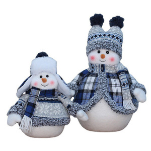 Ensemble de poupées bonhommes de neige avec chapeau et écharpe à carreaux bleus, décorations de Noël, ornements de bureau pour salon, figurines de fêtes - Product Image 4