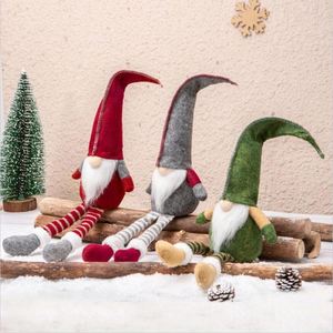 Décorations de Noël artisanales pour le commerce international : Pendentif Père Noël sans visage de style européen et américain pour fenêtre - Product Image 1