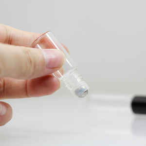 ZIZUN penjualan langsung Pabrik Transparan 1ml 2ml 3ml 5ml 10ml botol minyak esensial kaca <span class=keywords><strong>Roll</strong></span>-On cetak layar sutra cap emas - Product Image 5