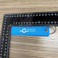 OEM kustom gantungan kunci anyaman dua sisi dengan Logo teks tepi gantungan kunci dan Carabiner produk promosi