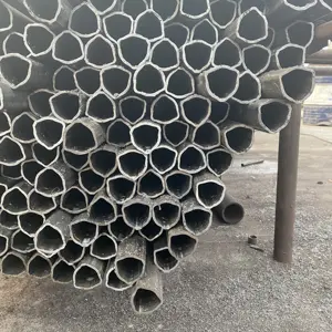 Vendita calda tubo triangolare in acciaio tubo triangolare tubo in acciaio 44.4mm senza saldatura