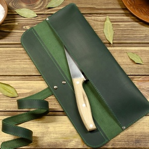 Funda para Navaja de Diseño Vintage, Hecha a Mano, de Cuero Genuino de Alta Calidad - Product Image 1