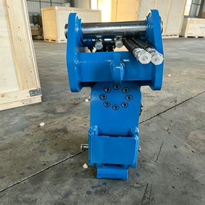 Attache hydraulique à bascule rapide personnalisable à 180 degrés pour excavatrice - Product Image 3