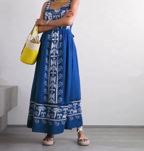 Abito da donna maxi in popeline di <span class=keywords><strong>lino</strong></span> ricamato con motivo a fiocco blu cobalto con zip e bretelle - Product Image 6