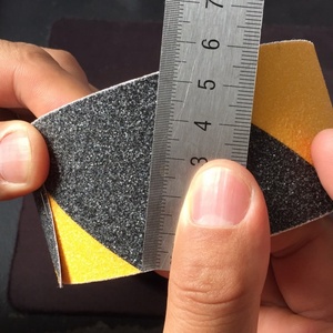 Autocollant adhésif simple face en PVC de qualité supérieure, antidérapant, avec surface abrasive <span class=keywords><strong>pour</strong></span> une <span class=keywords><strong>marche</strong></span> sécurisée - Product Image 3