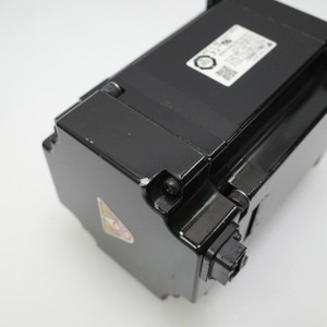 Motor Servo AC YASKAWA SGMJV-08ADA21 Usado, MOT-I-2519=2J32 - Product Image 3