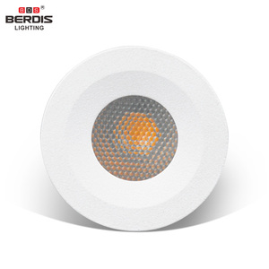 Éclairage <span class=keywords><strong>de</strong></span> découpe <span class=keywords><strong>de</strong></span> 28mm Aluminium sans scintillement 230V Phase Cut Dimmable Puck Light IP67 Downlight Spotlight 3w Led Cabinet Light - Product Image 2