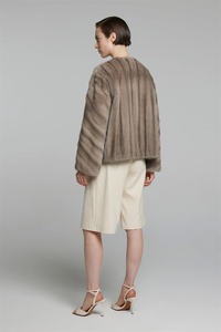 Fornitura di fabbrica cappotto in pelliccia di <span class=keywords><strong>visone</strong></span> <span class=keywords><strong>blu</strong></span> argento importato giacca passeggino in <span class=keywords><strong>visone</strong></span> stile dolce elegante cappotto grigio <span class=keywords><strong>visone</strong></span> - Product Image 2