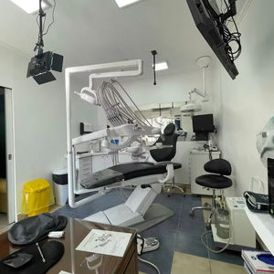 Fauteuil dentaire A4 pour gaucher type américain équipement médical de luxe haut de gamme approuvé CE - Product Image 2