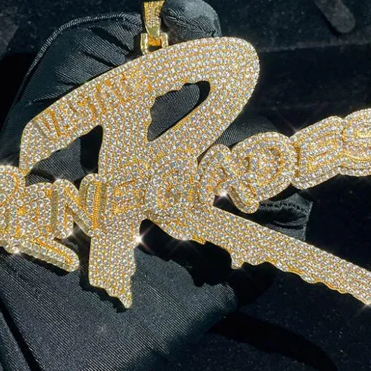 Pendentif de luxe complet en forme de lettre, Design 3D personnalisé, Baguette en diamant Unique, nom personnalisé