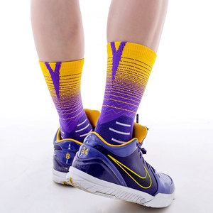 Chaussettes de sport décontractées en tricot antibactérien élasthanne/nylon/coton pour hommes avec logo sur le corps - Product Image 3