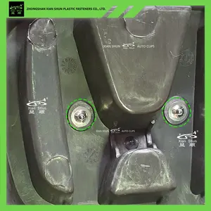 Clips de retención de emblema frontal de calidad OEM, tuerca de empuje para Honda Accord Civic Fit Odyssey CRV Acura MDX RDX, sujetadores y Clips automáticos