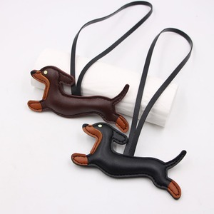 Luxury Dachshund Cartoon Pendant Carabiner <b>Keychain</b> Elegant Pu Leather Puppy Bag Charm Car Pendant Bag Decoration Accessories - Product Image 2