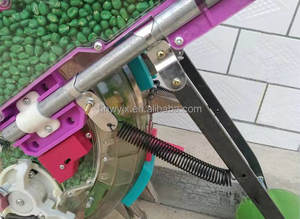 Weiyan <span class=keywords><strong>เครื่อง</strong></span>เพาะเมล็ดแบบ2-in-1<span class=keywords><strong>เครื่อง</strong></span>หว่านเมล็ด<span class=keywords><strong>ข้าวโพด</strong></span>ใหม่สำหรับใช้ในฟาร์มเพาะปลูกมันฝรั่ง - Product Image 3