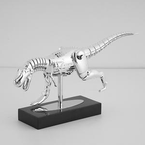 Figura de Dinosaurio de Resina Mecánica Lista para Enviar, Tiranosaurio Rex Cromado Plateado, Adorno de Escritorio, Regalo Geek - Product Image 2