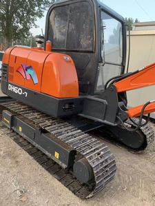 Excavadora usada pequeña Doosan Dh60 Dx60 Dh55 a la venta con componente de motor central - Product Image 3
