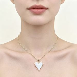 Wholesale 18K Gold Plated <b>Rope</b> <b>Chain</b> Necklace Shell Pearl Heart Bee Pendant Necklace - Product Image 5
