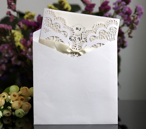 Tarjetas de Invitación Ecológicas para el Día de la Madre y Bodas, Venta al por Mayor, Papel con Corte Láser de Flores - Product Image 1