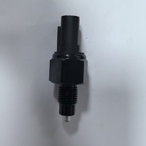 Interruptor de Luz de Reversa 9386039000 93860-39001 93860-39002 para Hyundai Kia, Pieza de Repuesto - Product Image 1