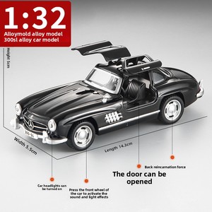 Modèle de voiture classique Mercedes-Benz 00SL à l'échelle 1:32 en <span class=keywords><strong>métal</strong></span> avec son et lumière, portes ouvrantes, fonction de recul - Jouet vintage pour enfants de 14 ans et plus - Product Image 4