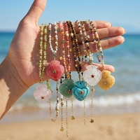 Collier avec pendentif cœur anatomique en pierre précieuse naturelle sculptée à la main, quartz rose, aventurine, turquoise, bijoux spirituels