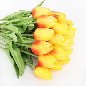 ดอกทิวลิปจิ๋วประดิษฐ์ ช่อดอกไม้สีเหลืองส้ม สำหรับตกแต่งงานแต่งงานและบ้าน ดอกไม้ผ้าไหม ต้นไม้ปลอม เทคโนโลยีการปั๊มนูน - Product Image 5