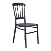 Chaise de salle à manger empilable Napoléon en résine PP, composants de construction pour la location événementielle, mobilier de restaurant et de mariage