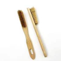 Brosse d'escalade pour blocs avec poils de sanglier épais ultra durables et poignée ergonomique pour tous les types d'escalade