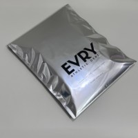 Sac d'expédition en polyéthylène avec logo personnalisé, en aluminium argenté, pour la livraison postale express, emballage résistant à la déchirure et imperméable