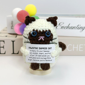 CLTF Oficina Decoración de Escritorio Creativo Dí<span class=keywords><strong>a</strong></span> de San Valentín Regalos de Cumpleaños Ganchillo Positivo Gato Siamés Muñeca para <span class=keywords><strong>Mejor</strong></span> <span class=keywords><strong>Amiga</strong></span> Novia - Product Image 2