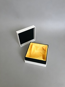 Caja de Cartón Rígido Reciclable de Lujo con Tapa Rectangular y Logotipo Personalizado, Caja de Embalaje para Regalos de Cosméticos y Joyería, Portátil - Product Image 1