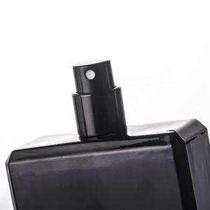 Özel parlak siyah kare boş parfüm şişesi 50ml 100ml pompa püskürtücü mühür ile XF-15 toptan - Product Image 3