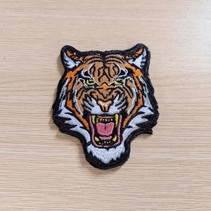 Patchs brodés Tigre à dents de sabre en toile écologique, motif Bête de la forêt, avec fixation auto-agrippante en résine, inaltérables, haute qualité, personnalisés - Product Image 6