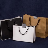Pratique Kraft à la mode estampage à chaud parfum paquet sacs en papier Art papier fenêtre à la main pour vêtements chaussettes chaussures fourrure