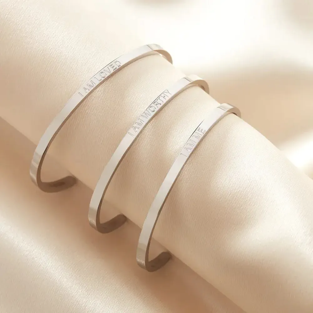 Waterproof Affirmation Jewelry 2023 Stainless Steel Engraved Inspirational Bangle Bracelet Custom Women Cuff Bangle Bracelets