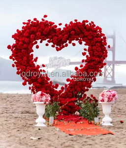 Chất Lượng Cao Trang Trí Đám Cưới Màu Đỏ Hồng Hoa Hồng Trắng Nhân Tạo Hoa Hình Trái Tim Vòm Backdrop Trên Nền Màu Đỏ Cho Các Bên - Product Image 3