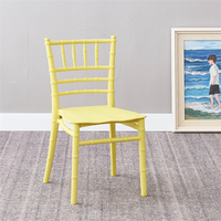 Offre Spéciale chaises en plastique empilables en résine colorées pour les fêtes d'enfants banquets d'hôtel de mariage moderne événements de restauration d'anniversaire à manger