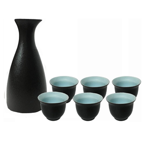Pintura blanca botella de sake de cerámica de estilo japonés de alta calidad barata con dos tazas de bienvenida personalizada - Product Image 4