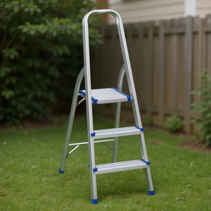 Scala a 3 gradini in alluminio da 79 cm con impugnatura di sicurezza per uso domestico - Product Image 3