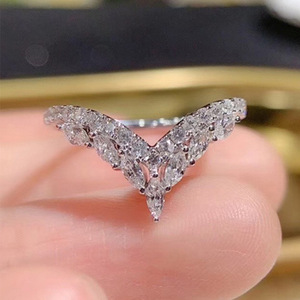 Anello dal design a forma di V, stile elegante, per donna - Product Image 3