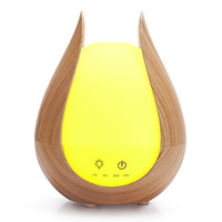 Diffuseur d'huiles essentielles en plastique imitation bois 200 ml pour dropshipping ; Mini humidificateur ultrasonique avec lumière LED 7 couleurs et fonction de minuterie