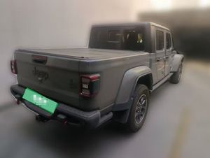 Camioneta <span class=keywords><strong>Jeep</strong></span> Gladiator Usada, 4 Asientos, Motor de Gasolina, 284HP - Product Image 5