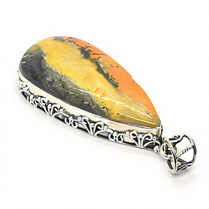 Colgante de energía curativa de Jaspe Abeja con brillo solar en plata de ley 925, unisex, estilo vintage para uso diario - Product Image 1