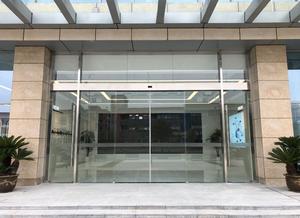 Operadores de puerta abatible automática profesional Control remoto eléctrico 250KG capacidad abridor de puerta corredera de vidrio con sensores - Product Image 5