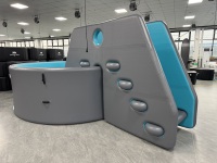 Échelle gonflable en PVC DWF, stable, pliable et portable pour diverses piscines, personnalisable
