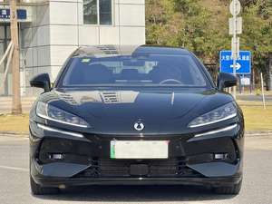 Gebrauchtwagen in China DENZA Z9 DM 2024 1100 AWD Max Edition - Product Image 3