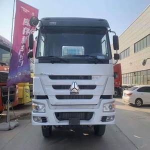 Camión Mezclador <span class=keywords><strong>de</strong></span> Concreto ZOOM-LION 8x4 <span class=keywords><strong>de</strong></span> <span class=keywords><strong>Segunda</strong></span> <span class=keywords><strong>Mano</strong></span>, Capacidad <span class=keywords><strong>de</strong></span> 12 m³, con 6 Meses <span class=keywords><strong>de</strong></span> Garantía, en Venta - Product Image 1