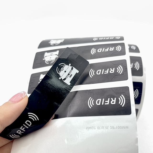 Waterproof Custom Monza 4QT Adhesive Windshield Tag 860-960MHz Long Range PET Blank Printable UHF RFID Car Access Control Card